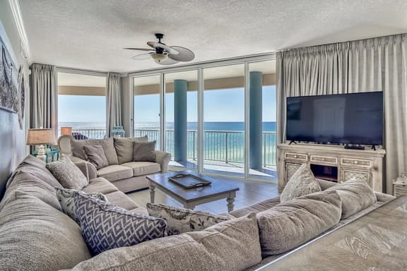 Palazzo 208 - Image 1